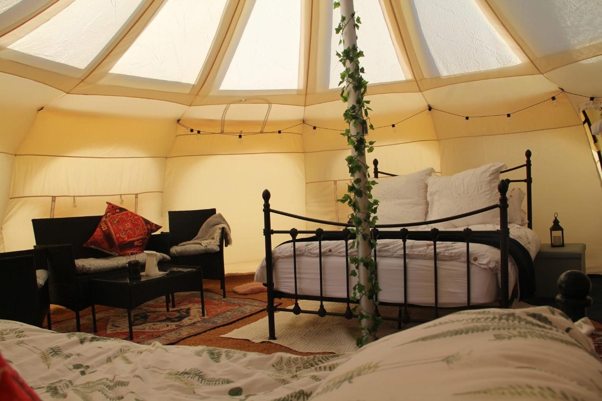 Tal-Y-Fan Farm 6M Stargazer Tent Bridgend  Exterior foto
